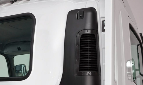 ท่อไอดีแบบ Built-in ในรถบรรทุก ISUZU